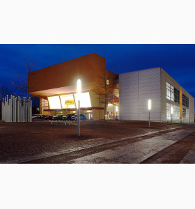 为梦飞往德国，享受高质量的免费精英教育