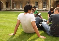 每所学校都成为“学院” ？剑桥告诉你什么才是真正的学院！！