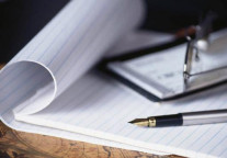 加拿大留学:本科奖学金分类介绍