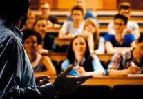 英国本科申请需要满足哪些成绩要求？