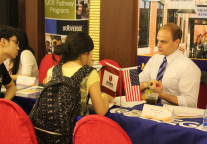 想当医生，来看看美国医学预科